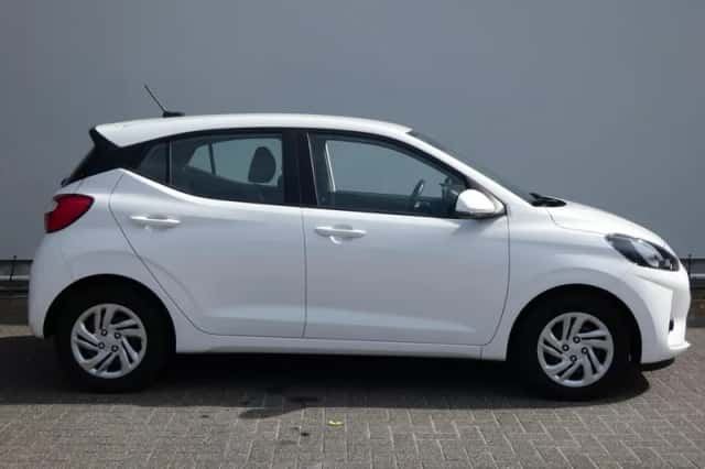 Hyundai i10 (2024) thumbnail 4