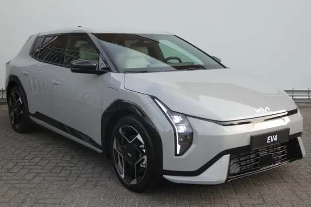 Kia EV4 (2026) thumbnail 3