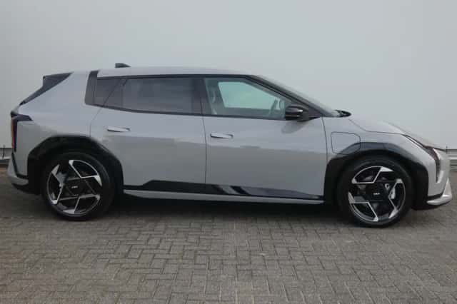 Kia EV4 (2026) thumbnail 4