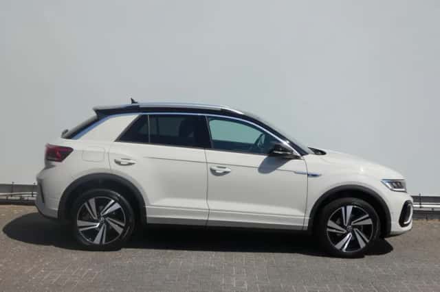 Volkswagen T-Roc (2023) thumbnail 4