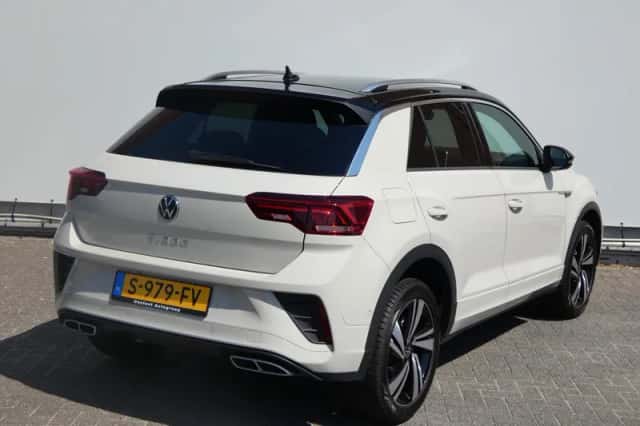 Volkswagen T-Roc (2023) thumbnail 5