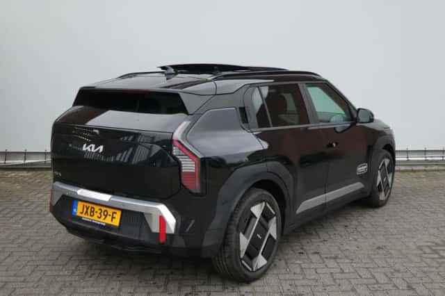 Kia EV3 (2026) thumbnail 5