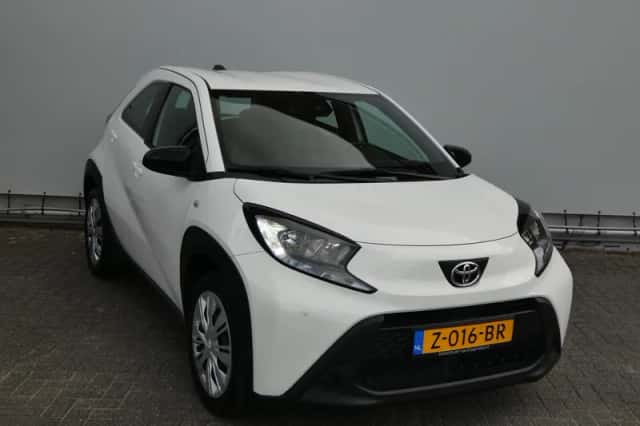 Toyota Aygo (2024) thumbnail 3