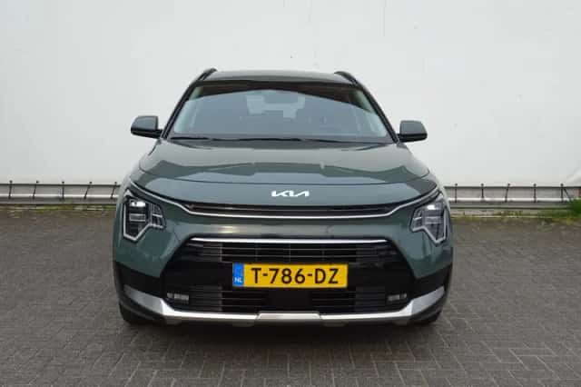 Kia Niro (2023) thumbnail 2