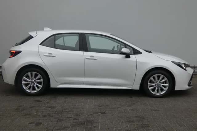 Toyota Corolla (2024) thumbnail 4