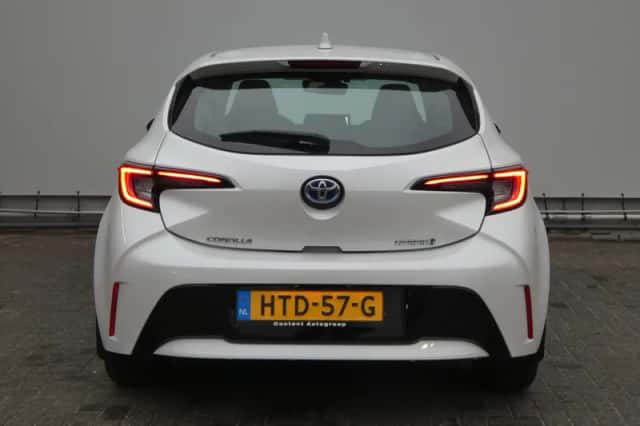 Toyota Corolla (2024) thumbnail 6