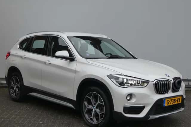 BMW X1 (2019) thumbnail 3
