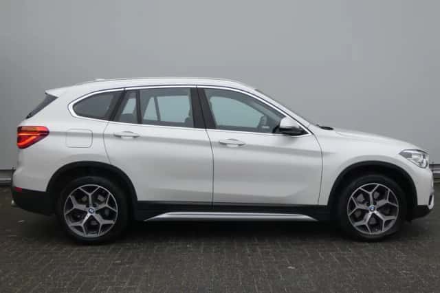 BMW X1 (2019) thumbnail 4