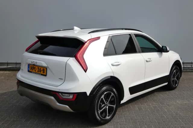 Kia Niro (2025) thumbnail 5