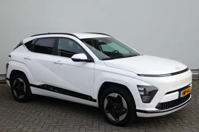 Hyundai Kona (2025) thumbnail 3