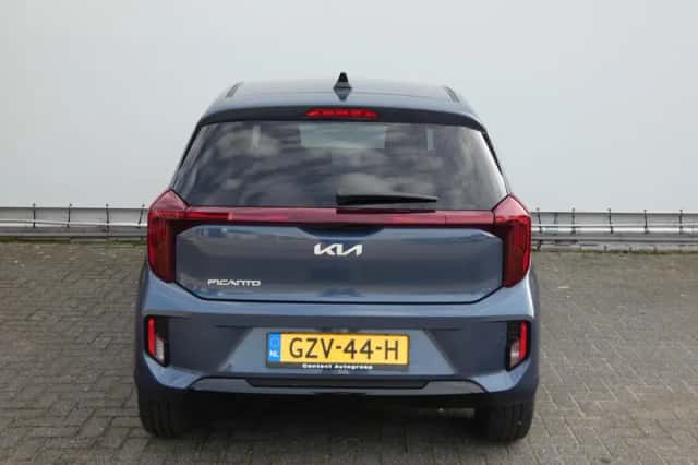 Kia Picanto (2025) thumbnail 6