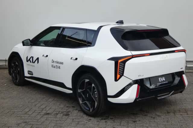 Kia EV4 (2026) thumbnail 6