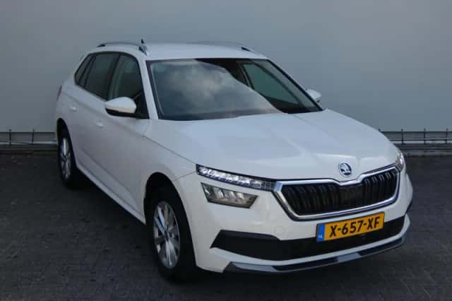 Škoda Kamiq (2023) thumbnail 3
