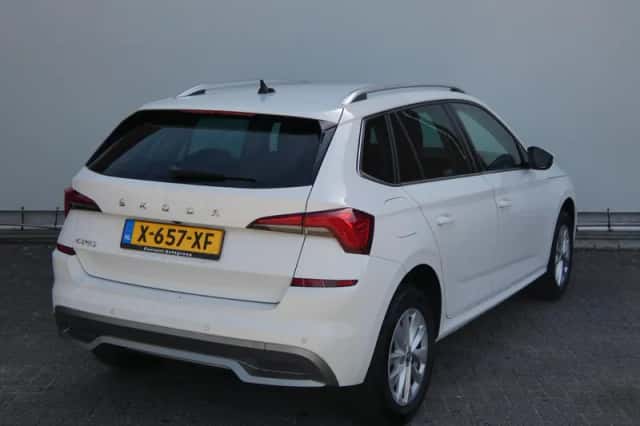 Škoda Kamiq (2023) thumbnail 5