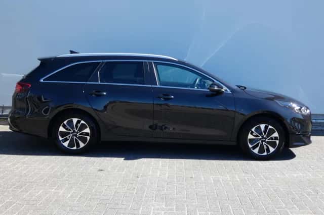 Kia Ceed Sportswagon (2025) thumbnail 4