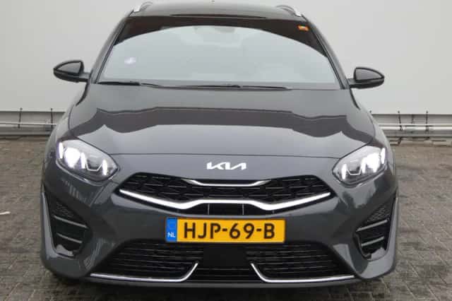 Kia Ceed Sportswagon (2025) thumbnail 2