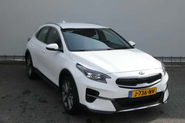 Kia XCeed (2020) thumbnail 3