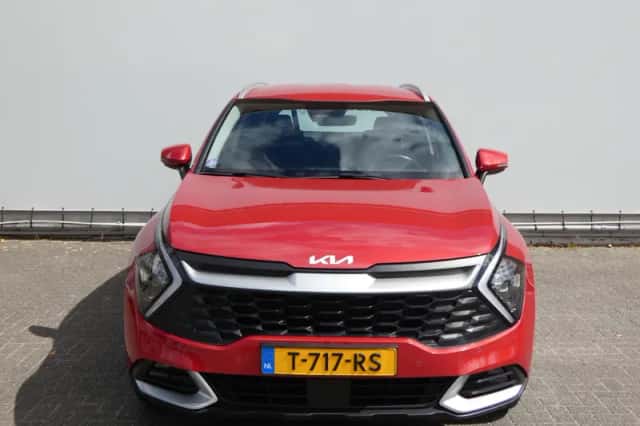 Kia Sportage (2023) thumbnail 2