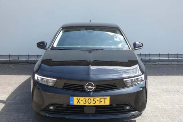 Opel Astra (2023) thumbnail 2