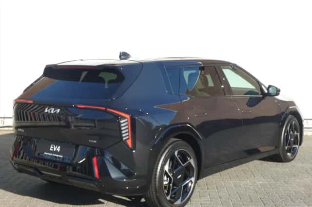Kia EV4 (2026) thumbnail 5