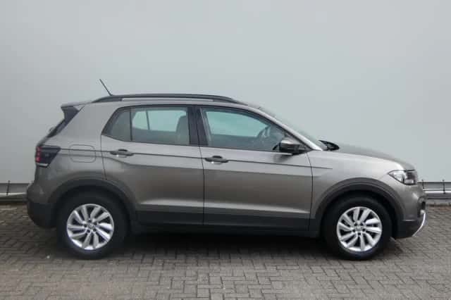 Volkswagen T-Cross (2019) thumbnail 4