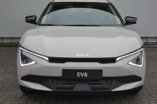 Kia EV6 (2026) thumbnail 2