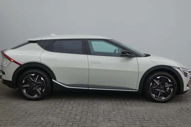 Kia EV6 (2026) thumbnail 4