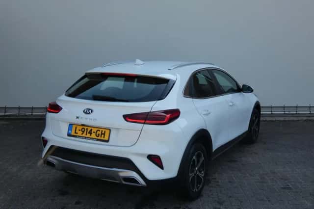 Kia XCeed (2021) thumbnail 5