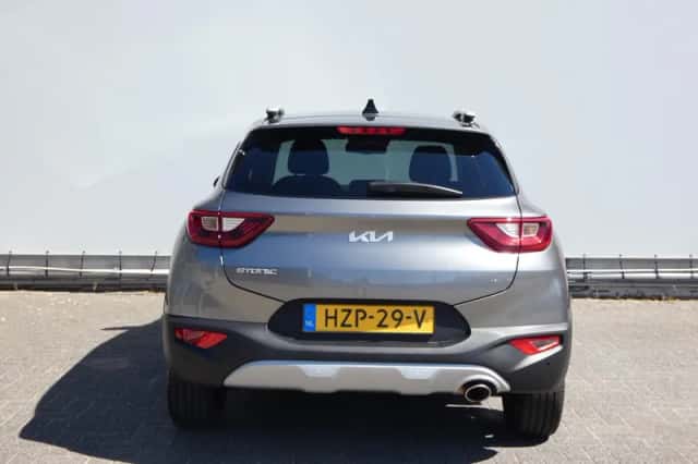 Kia Stonic (2025) thumbnail 6