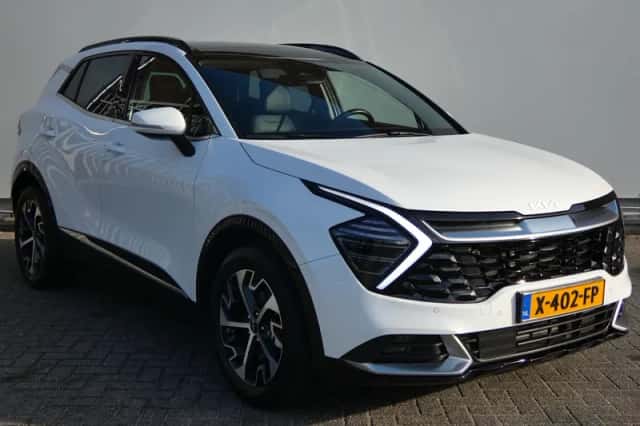 Kia Sportage (2023) thumbnail 3