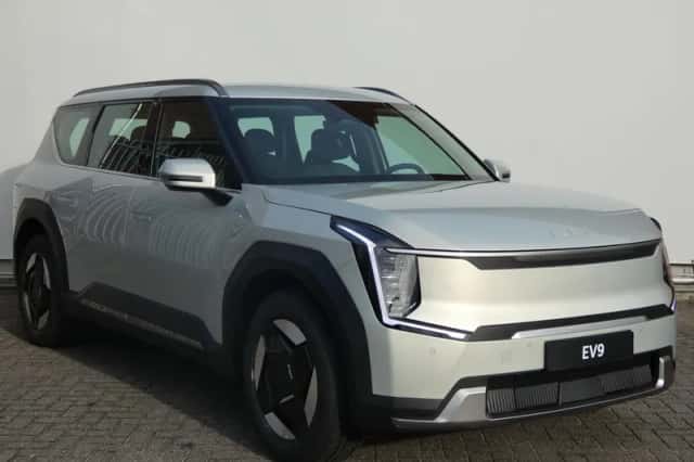 Kia EV9 (2026) thumbnail 3