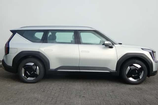 Kia EV9 (2026) thumbnail 4