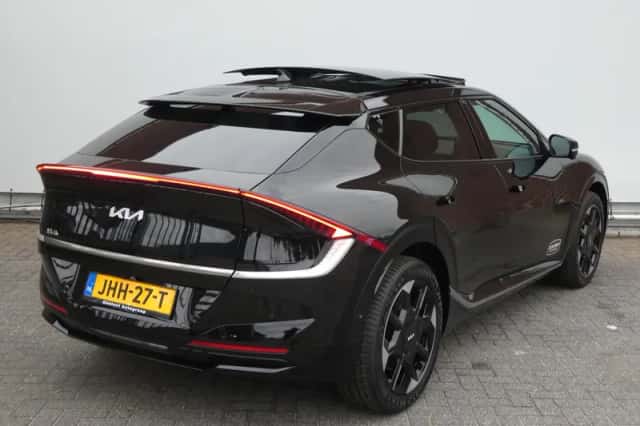 Kia EV6 (2025) thumbnail 5
