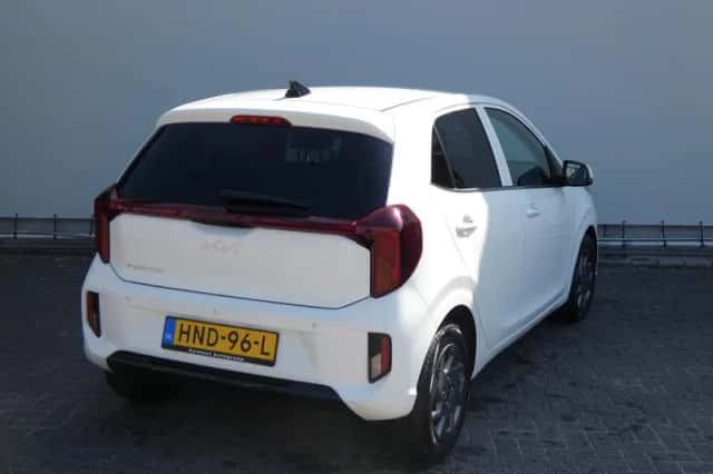 Kia Picanto (2025) thumbnail 5