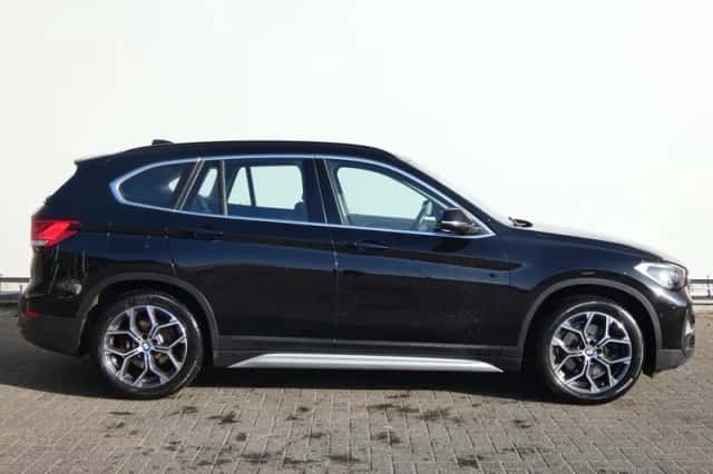 BMW X1 (2021) thumbnail 4