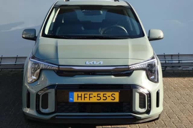 Kia Picanto (2025) thumbnail 2