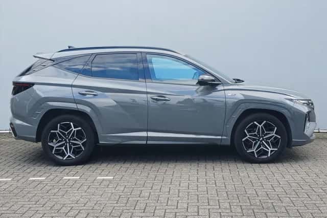 Hyundai Tucson (2023) thumbnail 4