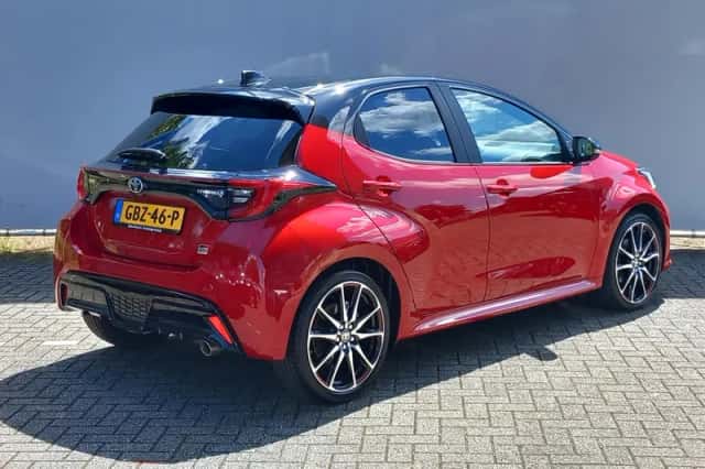 Toyota Yaris (2023) thumbnail 5
