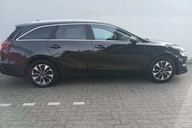 Kia Ceed Sportswagon (2025) thumbnail 4