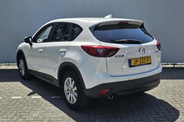 Mazda CX-5 (2016) thumbnail 3