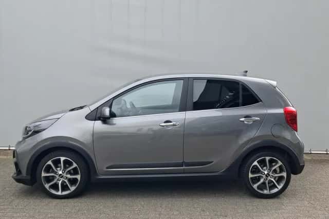Kia Picanto (2022) thumbnail 2