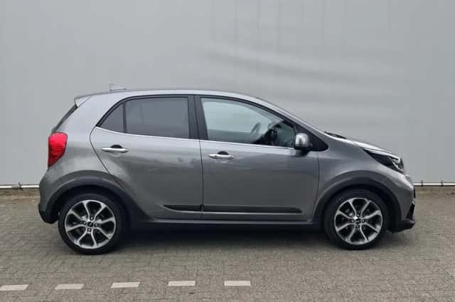 Kia Picanto (2022) thumbnail 5