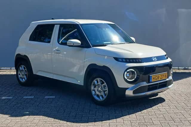 Hyundai Inster (2025) thumbnail 3