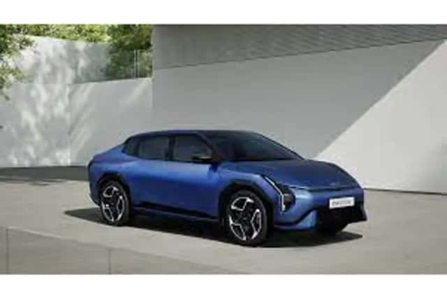 Kia EV4 (2026) thumbnail 1