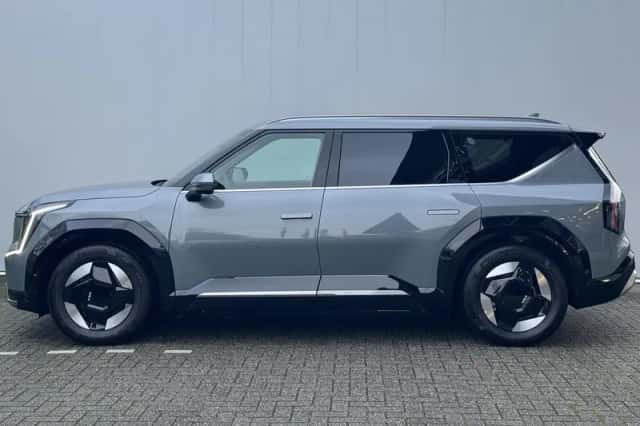 Kia EV9 (2026) thumbnail 2