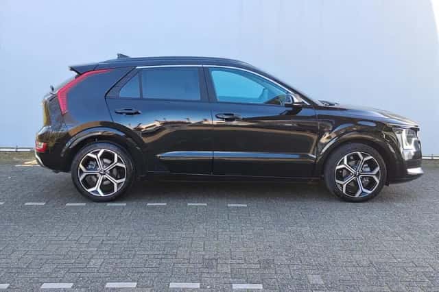 Kia Niro (2025) thumbnail 4