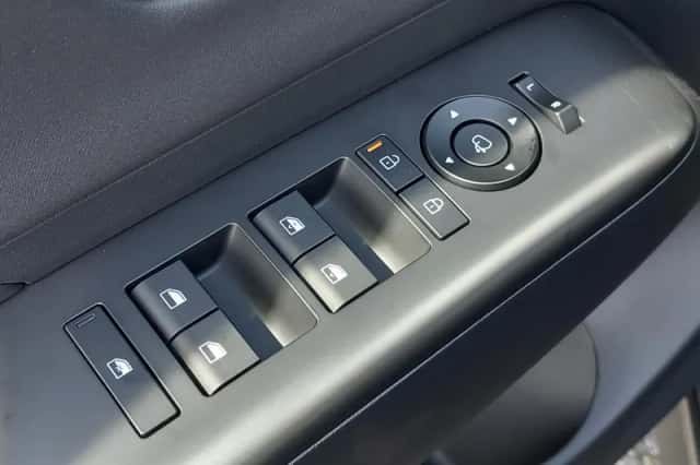 Hyundai Kona (2026) thumbnail 2