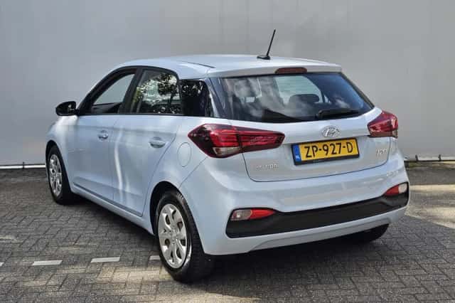 Hyundai i20 (2019) thumbnail 3