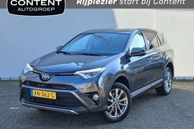 Toyota RAV4 (2016) thumbnail 1