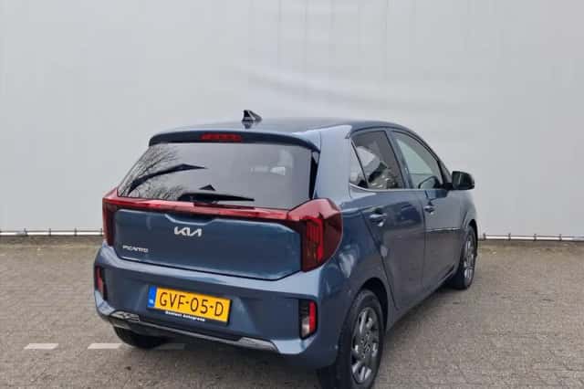 Kia Picanto (2024) thumbnail 4